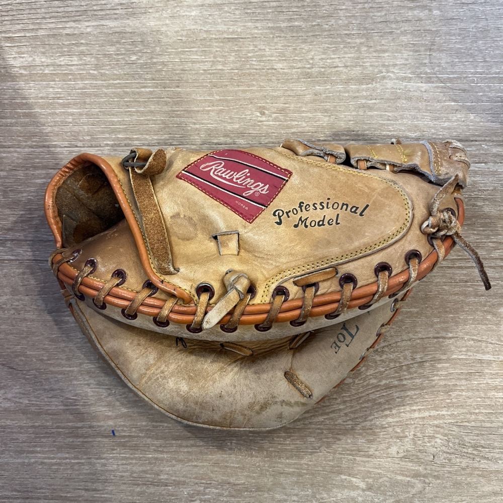 Rawlings RCM30  Catchers Mitt Lite Toe Right Hand Throw RHT Johnny Bench